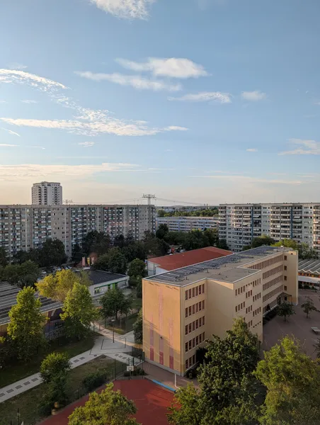 Wohnen mit Charakter: 2-Zimmer-Wohnung in Berlin-Marzahn — photo 1